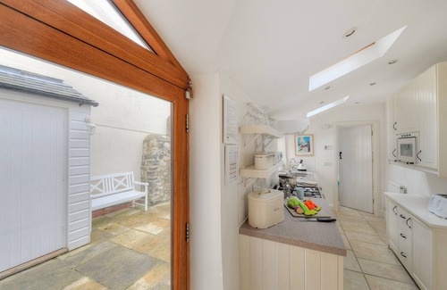 Charmouth Cottage | Charm Cottage