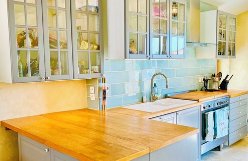Saint-Hippolyte-de-Montaigu House | Charming stone house on the borders of Provence and moments from Uzes