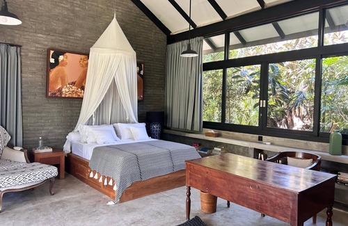 Pererenan Resort | Charm villa with lush garden and peaceful retreat steps from the beach
