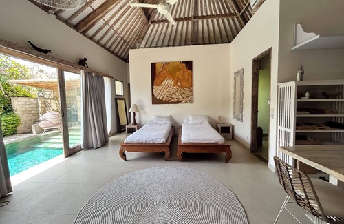 Pererenan Resort | Charm villa with lush garden and peaceful retreat steps from the beach