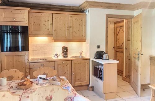 Saint-Martin-de-Belleville Apartment | Charmant appart 2 pièces au pied des pistes avec balcon, parking et casier à skis - FR-1-344-882