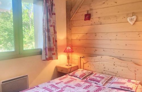 Saint-Martin-de-Belleville Apartment | Charmant appart 2 pièces au pied des pistes avec balcon, parking et casier à skis - FR-1-344-882