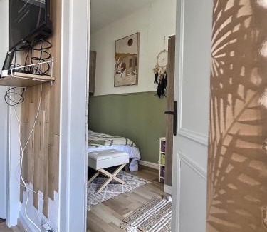 Poincare Apartment | Charmant 2 pièces cozy avec balcon