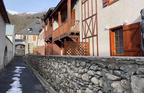 Vignec Apartment | Charmant 2 Pièces pour 6 Personnes avec Piscine et Terrasse - Proche Saint-Lary-Soulan - FR-1-504-140
