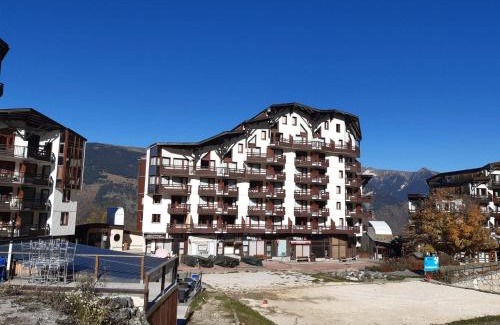La Perriere Apartment | Charmant 2P au centre, balcon Sud, parking, animaux admis - FR-1-513-82