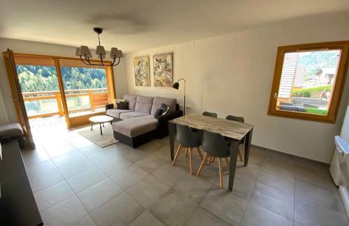 Saint-Jean-de-Sixt Apartment | Charmant appart 2 ch + coin nuit, balcon sud, garage, près de La Clusaz et commerces, St Jean de Sixt - FR-1-459-195