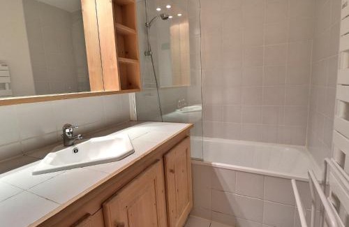 Meribel-Mottaret Apartment | Charmant appartement 2 pièces pour 4 personnes à Méribel avec Wi-Fi gratuit - FR-1-182-23