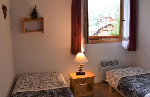 Meribel Centre Apartment | Charmant Appartement 2P à Méribel, Proche Commerces et Pistes, Parking Inclus - FR-1-180-120