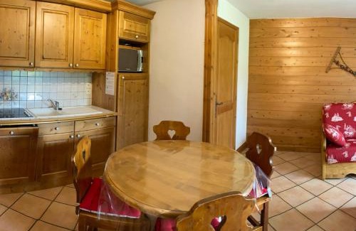 Les Saisies Apartment | Charmant Appartement aux Saisies - 3 Pièces, 6 Pers, Parking et Piscine Inclus - FR-1-293-345