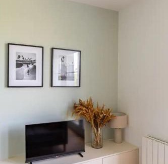 Saint-Denis Apartment | Charmant appartement calme proche de Paris
