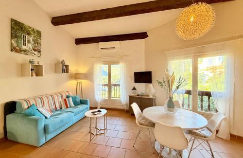 Espero-Pax Apartment | Charmant deux pièces avec une vue imprenable sur la crique Nôtre-Dame