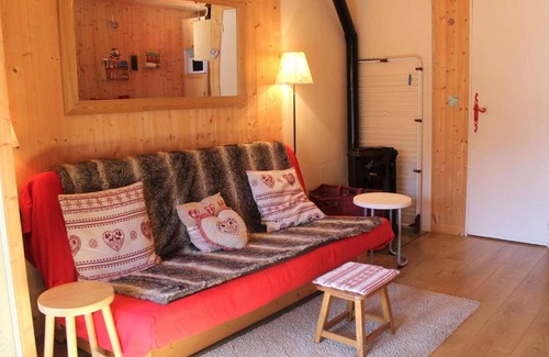 Les Claux Apartment | Charmant studio à Vars Les Claux, proche commodités et pistes, balcon en rez-de-chaussée - FR-1-330B-130