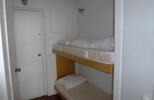 Isola Apartment | Charmant studio au calme avec balcon et internet - FR-1-292-108