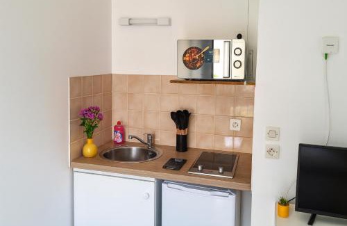 Coteaux Ouest Apartment | Charmant studio au calme linge et ménage inclus