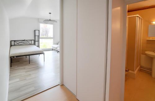 Coteaux Ouest Apartment | Charmant studio au calme linge et ménage inclus