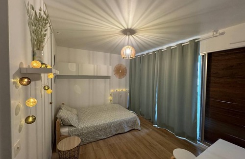 Garches Apartment | Charmant Studio Refait à Neuf