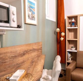 Hotel-de-Ville Apartment | Charmant Studio Vieux Port