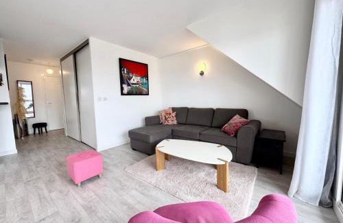 Larmor-Plage Apartment | Charmant T2 au calme balcon exposé plein sud