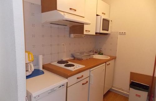 Bagneres-de-Luchon Apartment | Charmant T2 Cabine Centre Luchon - Balcon Sud - Parking Privé - 4/6 personnes - FR-1-313-141