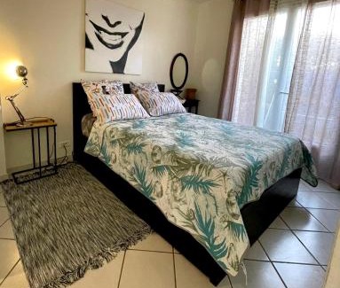 Quartier du Vieux-Pont - Sainte-Genevieve Apartment | Charmant T2 entièrement équipé avec terrasse