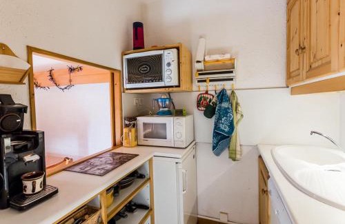Montchavin Apartment | Charmant T2 Montchavin La Plagne, 36m², balcon sud, proche pistes et commerces, parking gratuit - FR-1-329-83