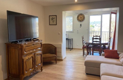 Carces Apartment | CHARMANT T2 MEUBLE
