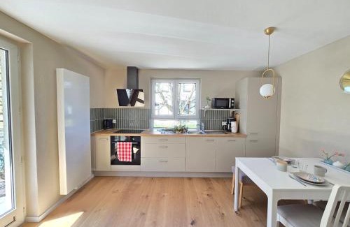 Loerrach Apartment | Charmante 3-Schlafzimmer Wohnung mit Garten