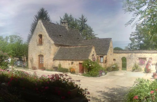 Tamnies Bed & Breakfast | Charmante Chambres D'hôtes Dans le Périgord Noir au Cœur D'un Ancien Prieuré