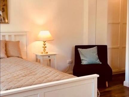 Stadt Wehlen Apartment | Charmante Ferienwohnung 1 im Schmöllerhäuschen