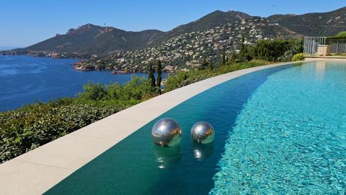 Theoule-Superieur House | Charmante Luxusvilla vue de rêve, aussergewöhnlich großer Pool, Meerblick