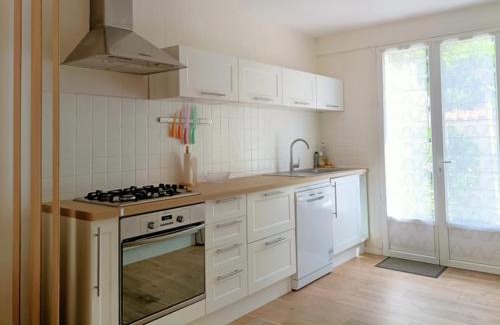 Fleury Villa | Charmante Maison à 200 mètres de la Plage, Saint-Pierre-La-Mer 10INAV5