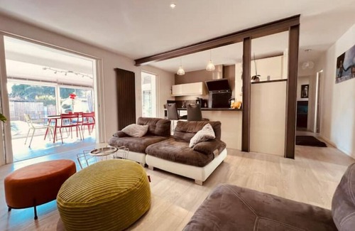 Aix-en-Provence Villa | Charmante Maison, Piscine, Spacieuse, 5 mn Aix