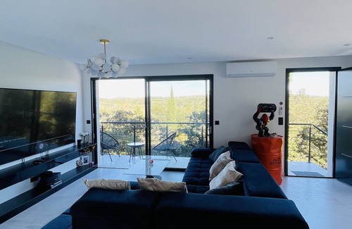 Collias House | Charmante Maison Contemporaine