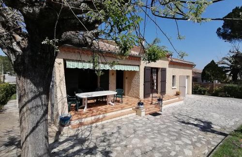 Pont-Saint-Esprit Villa | Charmante maison avec terrasse aux portes de l'Ardèche