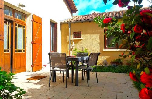Montauban Villa | Charmante maison idéalement située - Eurythmie - 6 personnes - Jardin terrasse privés - Parking gratuit - 5 min à pied centre ville