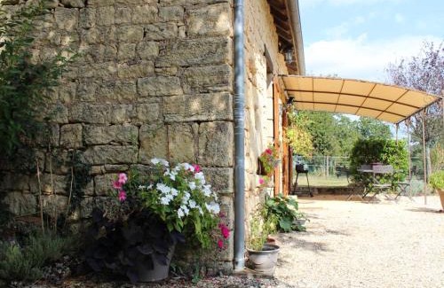 Granges-dAns House | Charmante maison périgourdine avec spa gonflable, proche Hautefort, idéale famille et détente - FR-1-616-167