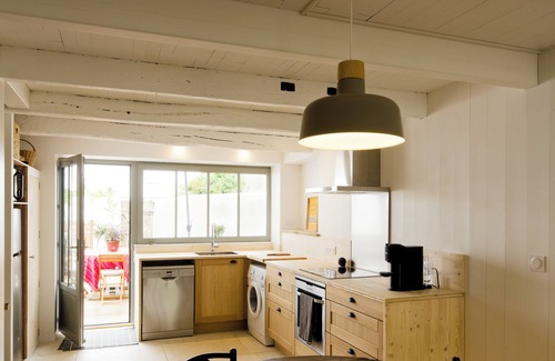 Ars-en-Re House | Charmante Maison Rénovée au Coeur D'ars - 4 Pers