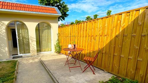Cachan House | Charmante maison T3 en face du RER B & M15