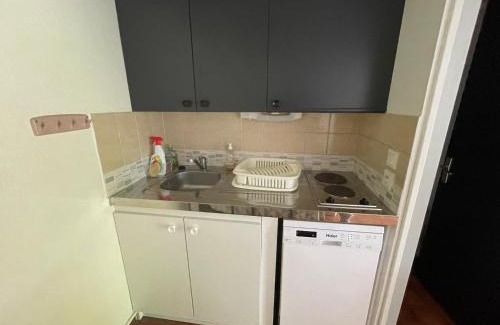 Les Mathes Apartment | Charmante maisonnette proche centre et plage, terrasse, parking et à 1km des plages ! - FR-1-550-41