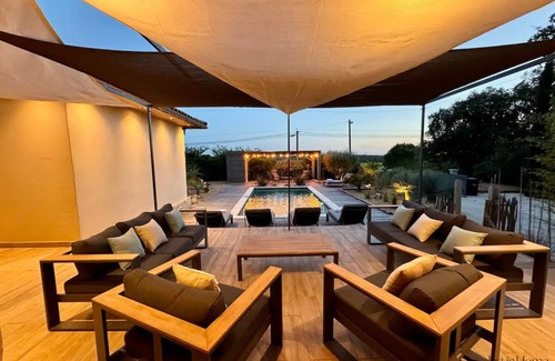 Pougnadoresse Villa | Charmante Villa, 10pers, Clim,piscine,grand Jardin
