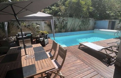 16th Arrondissement House | Charmante Villa Piscine , Face Port de l Estaque