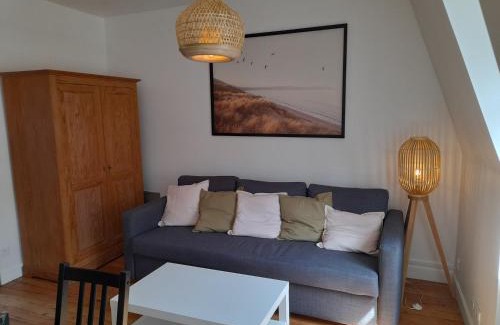 Mers-les-Bains Apartment | Charmante Villa plein SUD 50m de la plage - Balcon vue latérale sur Mer - équipée de la Fibre, Wifi, internet