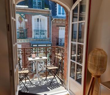 Mers-les-Bains Apartment | Charmante Villa plein SUD 50m de la plage - Balcon vue latérale sur Mer - équipée de la Fibre, Wifi, internet