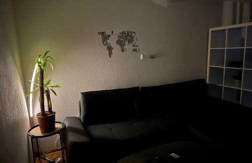 Bruhl-Guterbahnhof Apartment | Charmante Wohnung mit kleiner Terasse im Herzen Freiburgs