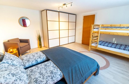 Flims Apartment | Charmantes Apartment mit grossem Garten .Kids4free.