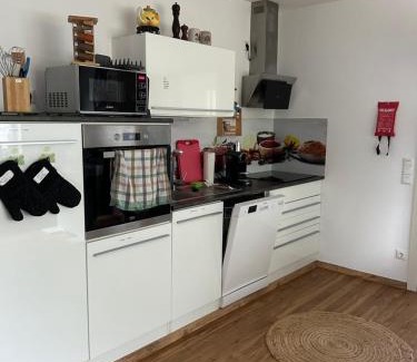 Sesslach Apartment | Charmantes Feriennest vor Seßlachs Stadtmauer im lebendigen Familienhaus