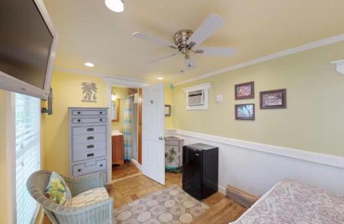 Old Town House | Charmayne's Cottages - Truman @ Duval