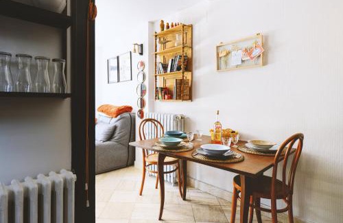 Etretat Apartment | Charme dans villa, cœur d’Etretat, 200 m de la mer