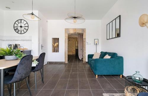 Saint Clair Apartment | Charme de l'ancien, confort et terrasse, Caluire