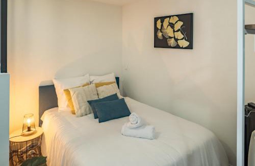 Old Town Apartment | Charme du Bouchon - Ideal Place